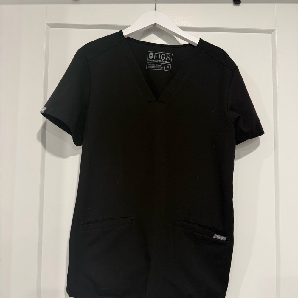 Figs Black V-Neck Scrub Top